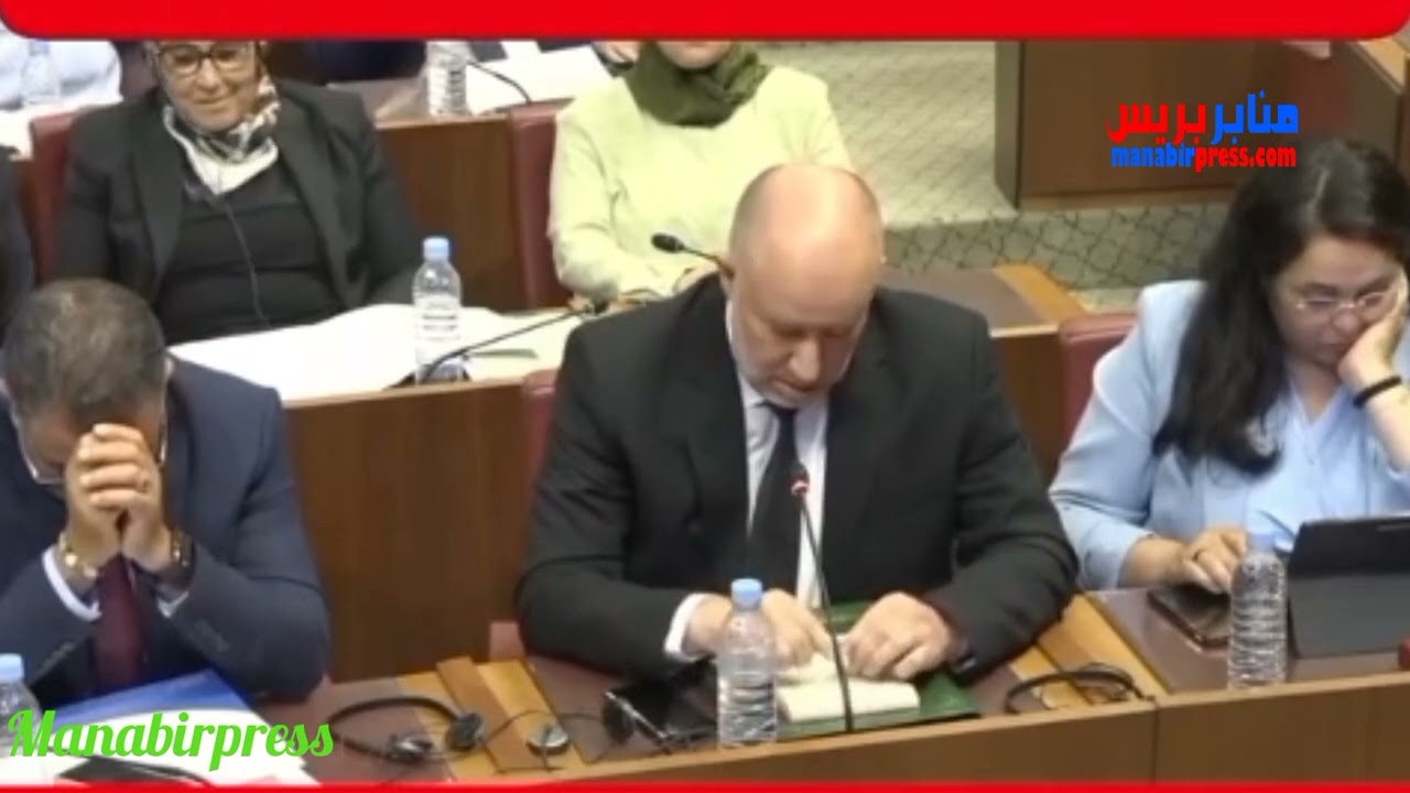 طبيب يفجر فضائح وزارة الصحة في وجه الوزير - والحكومة فاشلة**