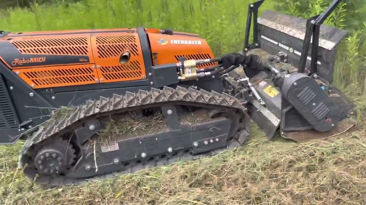 ENERGREEN RoboMIDI 60 KM  - robot gąsienicowy sterowany radiowo - mulczowanie