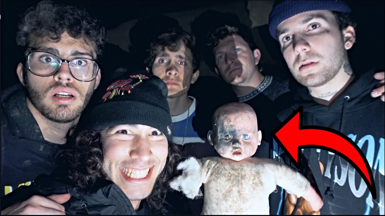 ENCONTRAMOS UNA MU&Ntilde;ECA EMBRUJADA EN ESTE LUGAR...