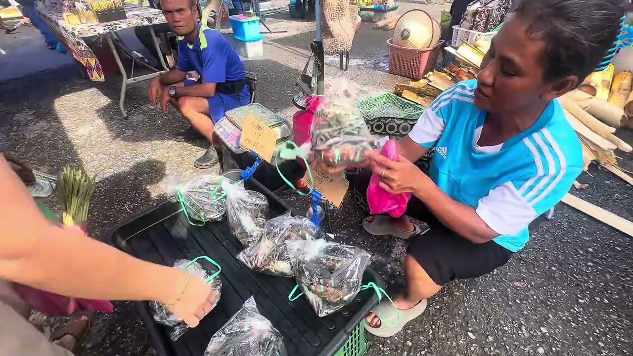 A’am Meli Lauk ba Pasar Tamu Sibu Jaya (part 2).