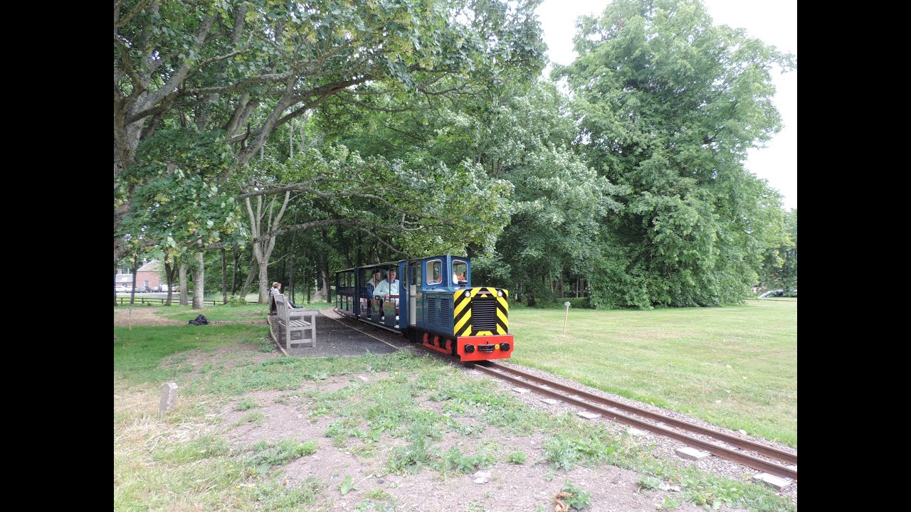 Rathad-iarainn Caisteal Ayton/Ayton Castle Railway