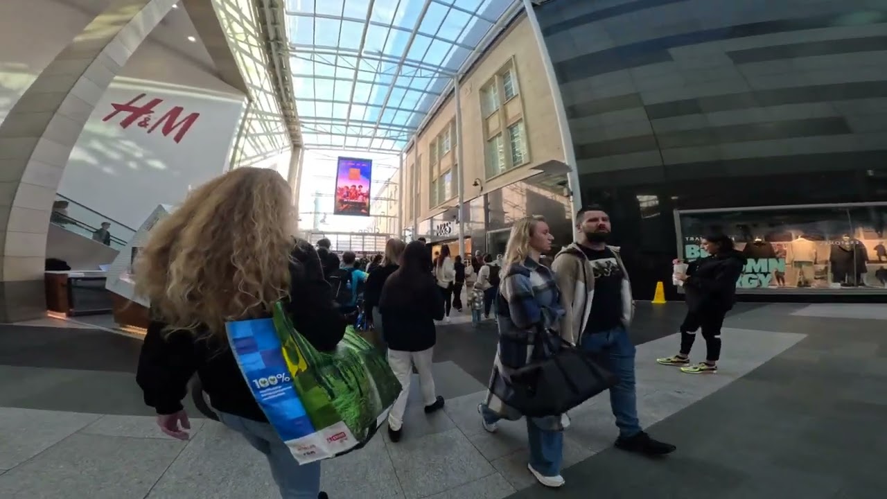 4K WALKING TOUR OF PLYMOUTH IN ENGLAND, UK