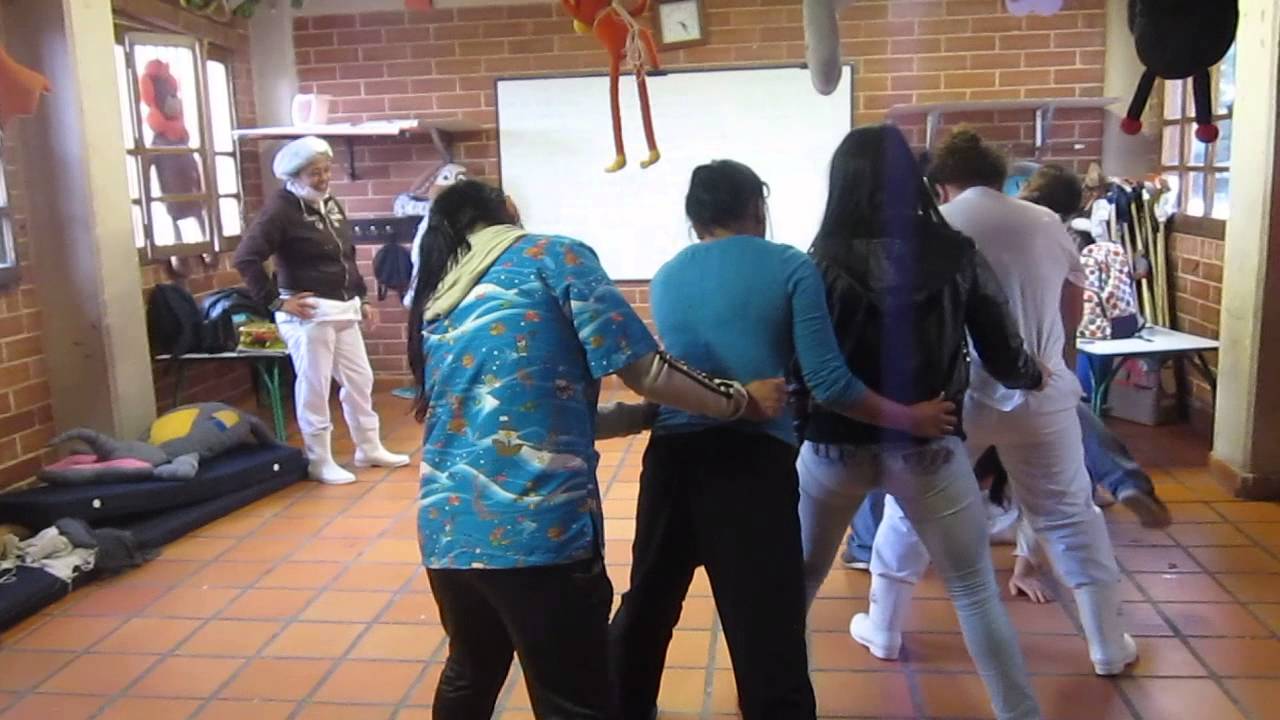La serpiente. ronda infantil (profes jardin CSNV)