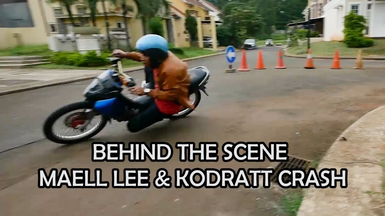 BEHIND THE SCENE MALL LEE & KODRATT CRASH