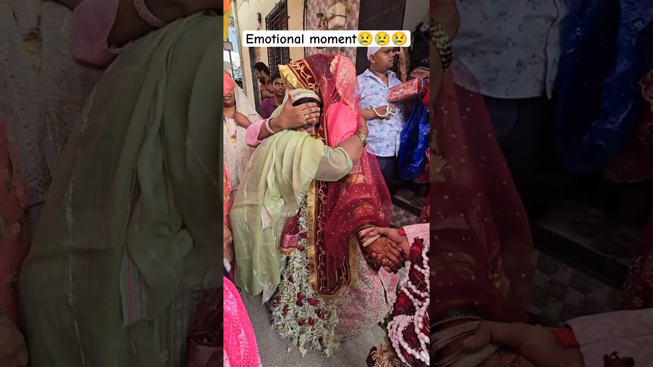 Emotional Moment 😥 vidai #viralvideo #trending #short #bidai #bidaivideo #muslimah #trendingshorts