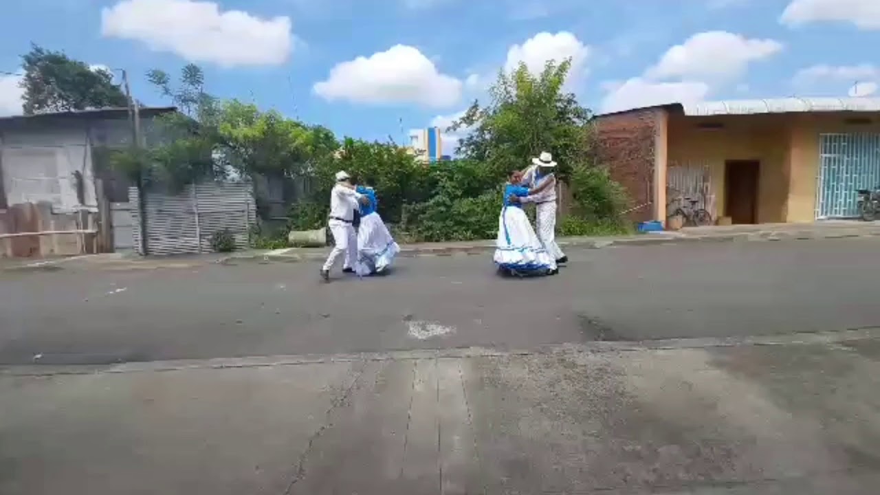 Perla Hermosa - Pasacalle