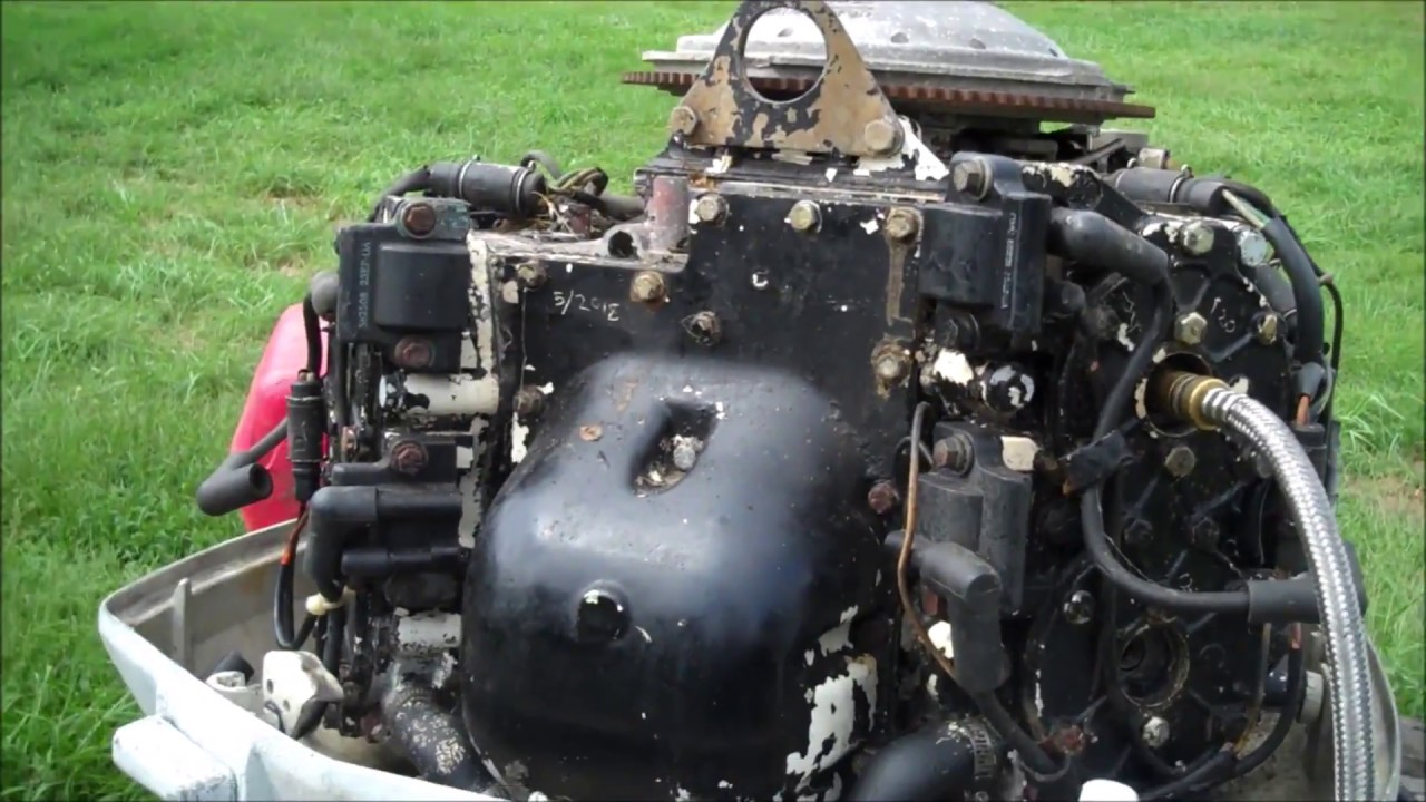 How to do a compression test on an outboard motor