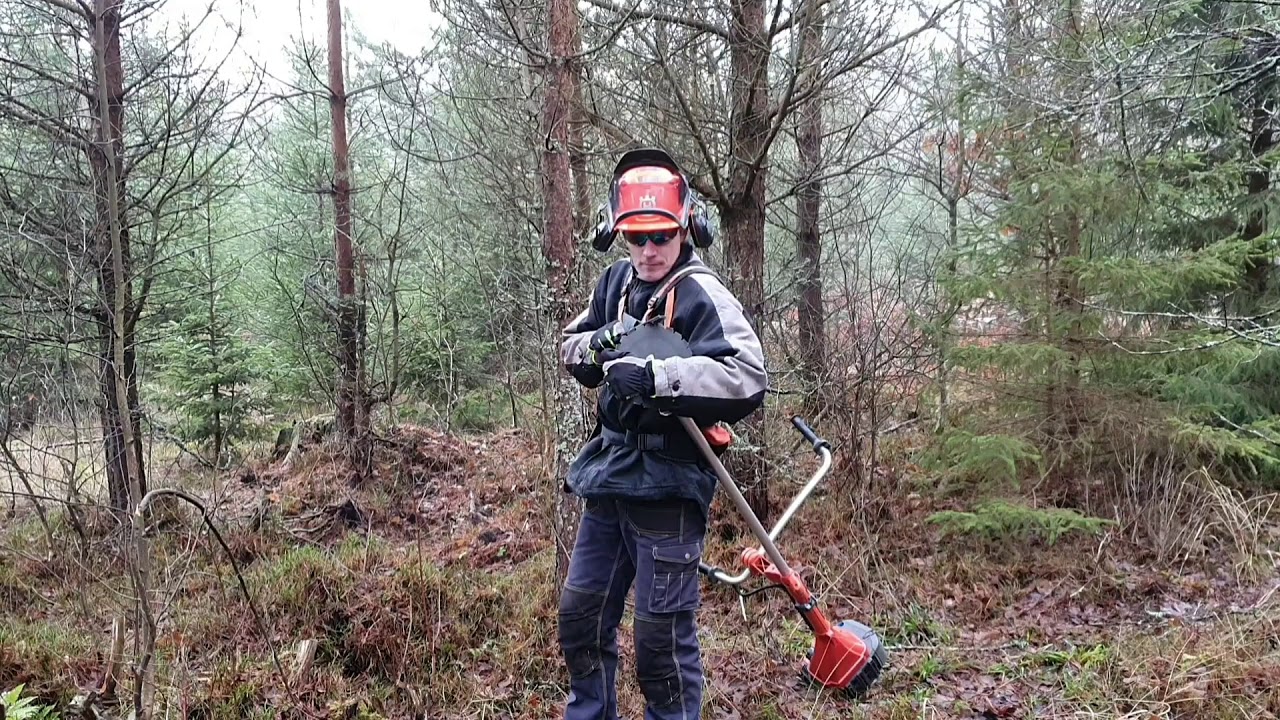 Husqvarna | Brushcutter Saw Blade Sharpening in the Forest.