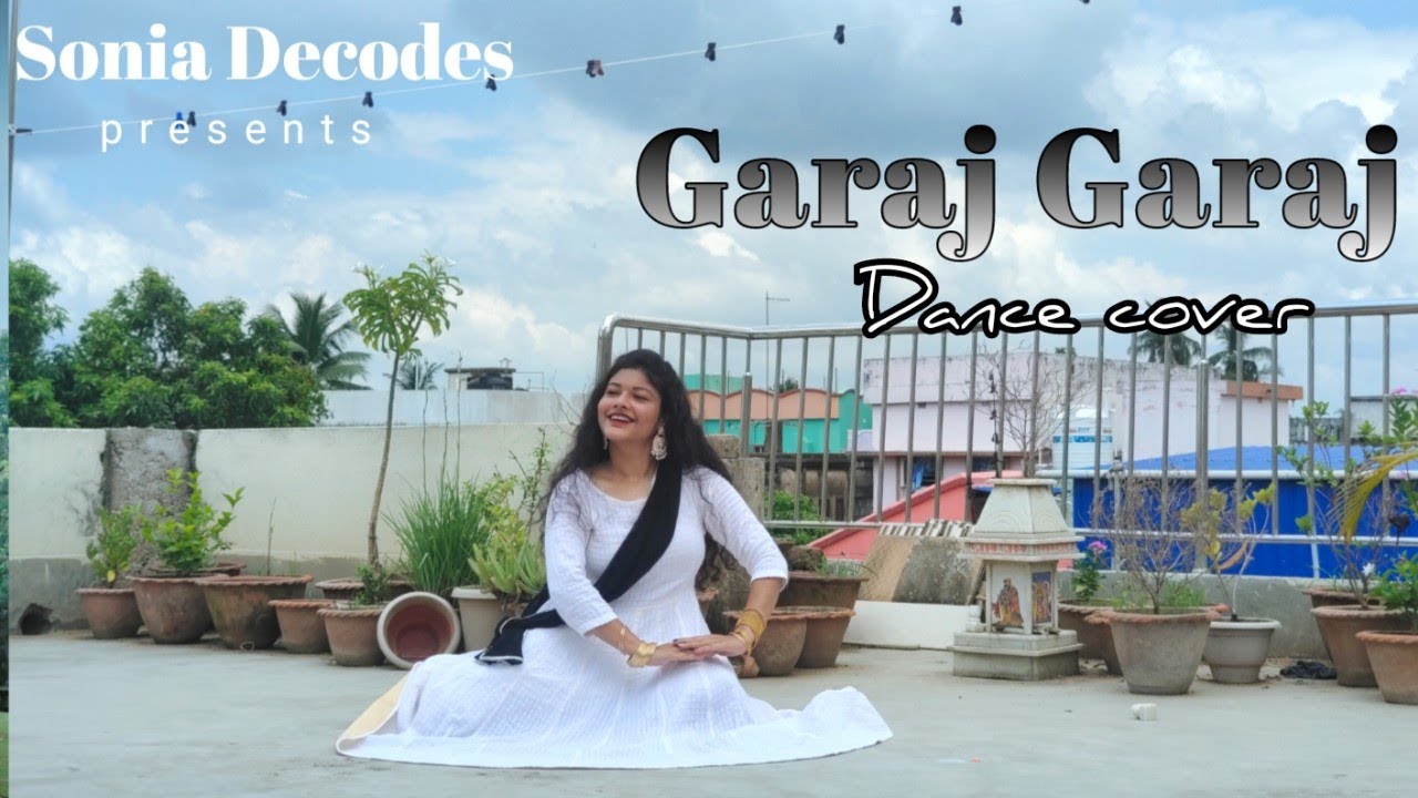 Garaj Garaj - Bandish Bandits Dance cover || Kathak Dance || ft.Subarna || Sonia Decodes