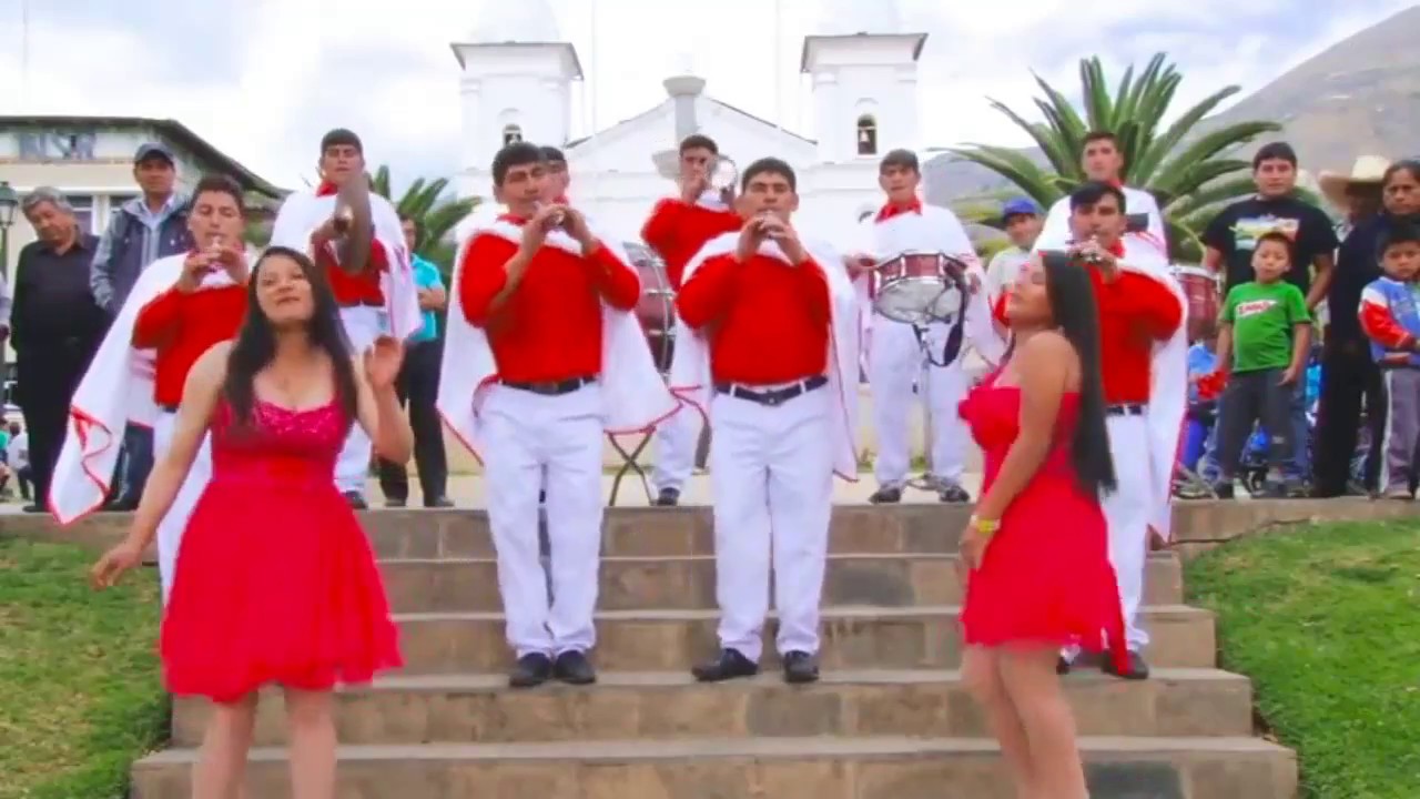 Banda tipica DIOS ES GRANDE de los hermanos vasquez de villanueva (encontre mi nuevo amor )