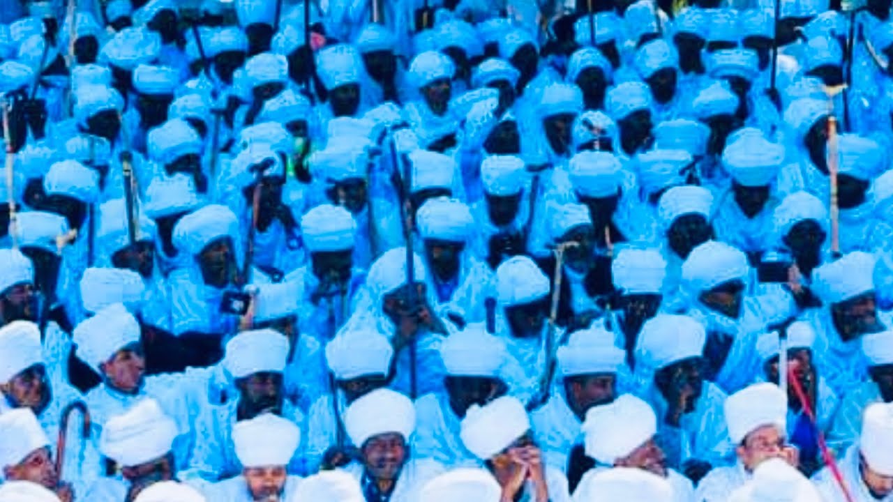 ጎንደር መስቀልን ሳከብር ለትውስታ አቤት የሊቃውንት ብዛት አቤት ውበት ሊቃውንትን አብዛ አቤቱ!!!! መስቀል አብርሃ በከዋክብት አሠርገወ ብሔረ ጎንደር።