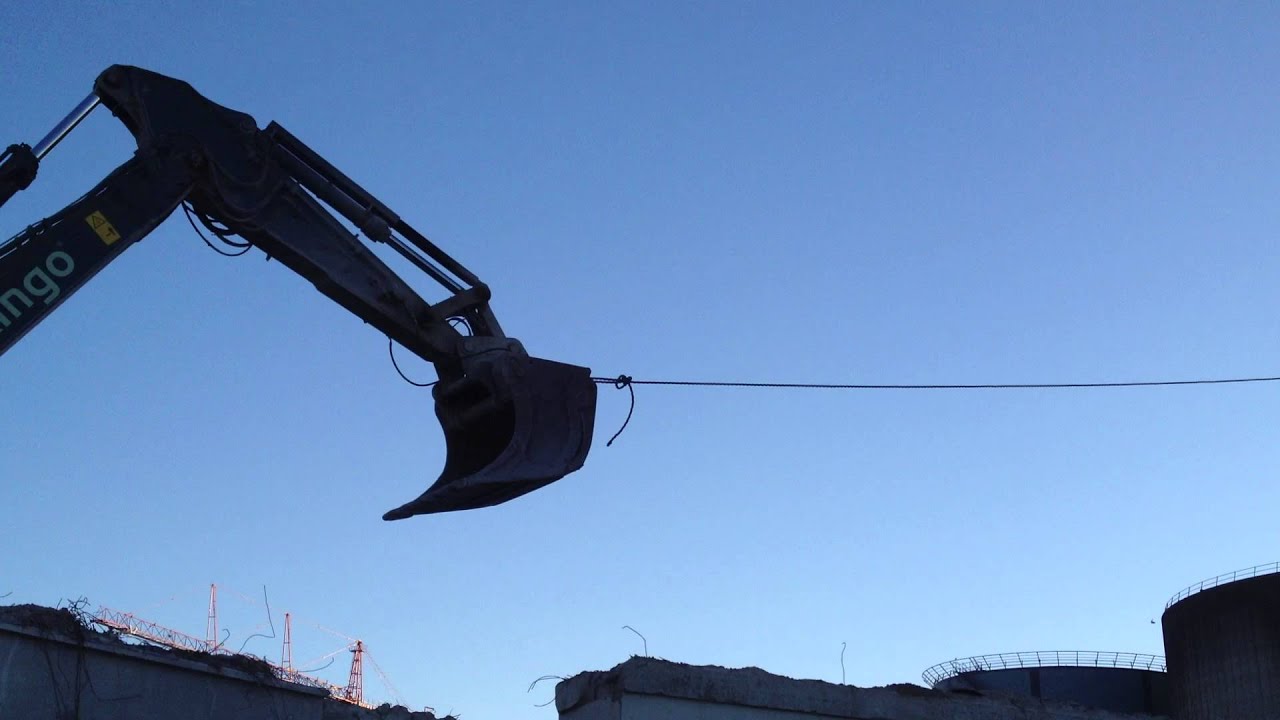 Nedbrydning af betonsilo ved DLG