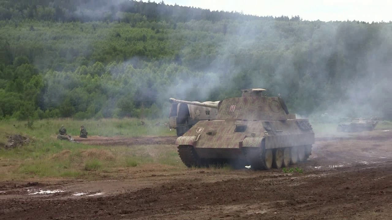 Bahna 2019 historická ukázka Dukla 1944