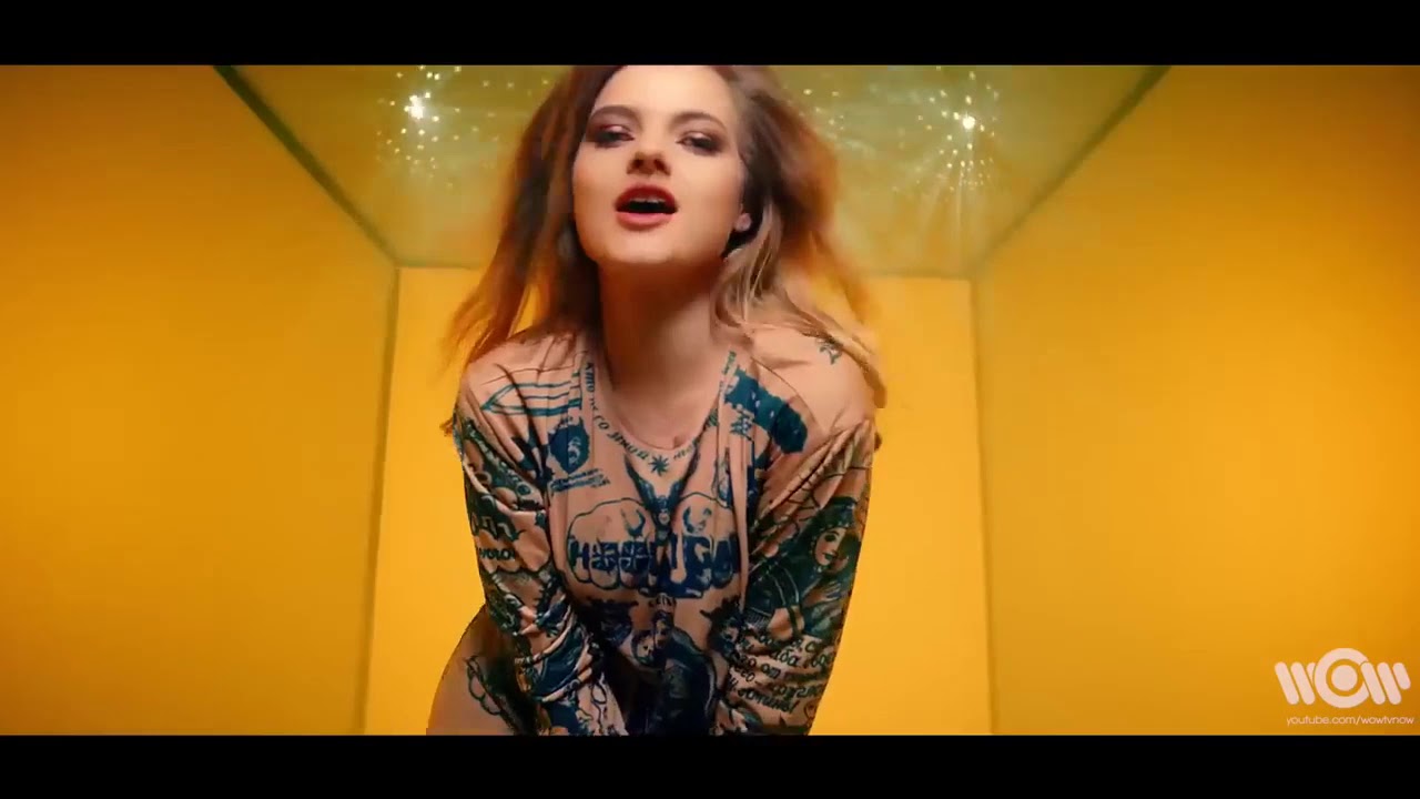 Сигарета мелькает во тьме4 720p 30fps H264 192kbit AAC