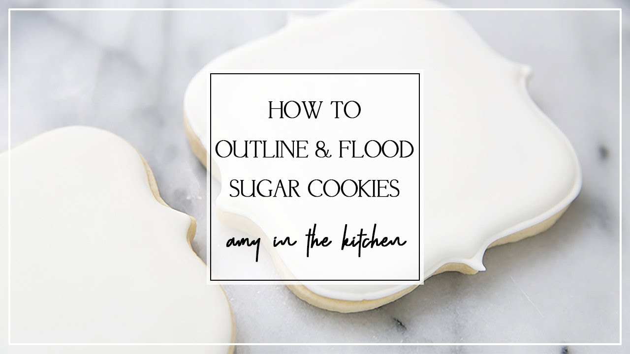 How to Outline and Flood Sugar Cookies with royal icing - * TWO Techniques*