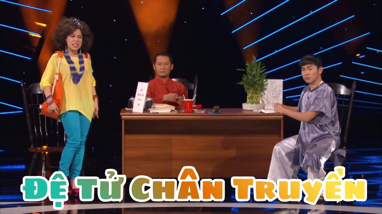 Cười sặc sụa khi xem nghệ sĩ Hoài Tâm và Việt Hương biểu diễn trong vở hài kịch 