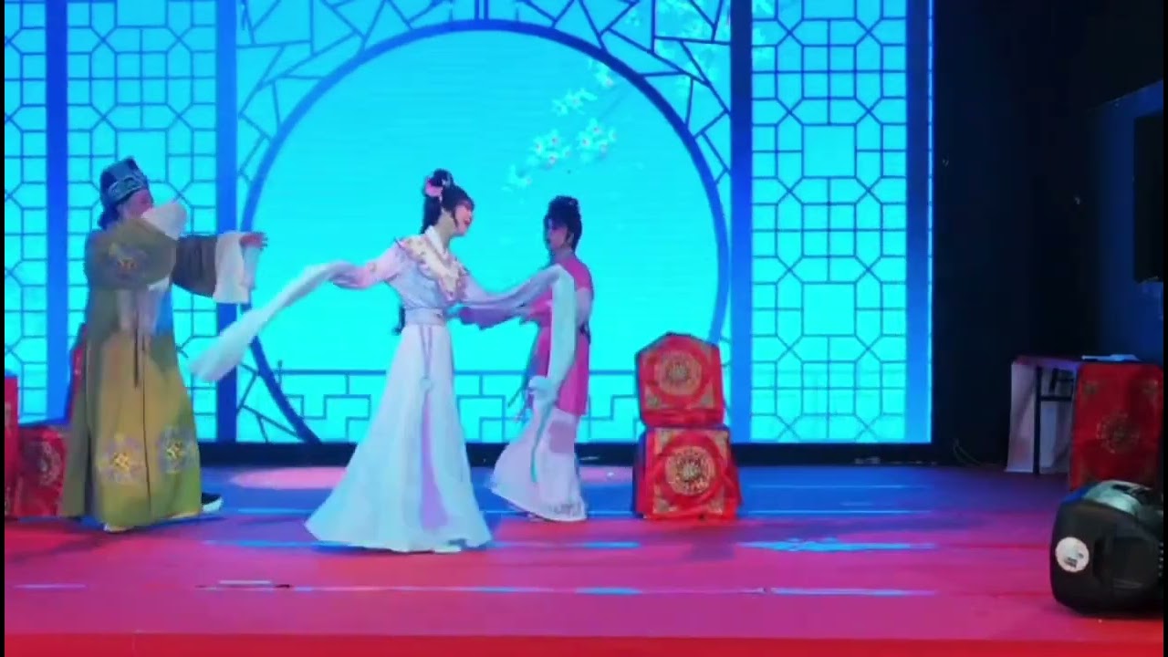 越剧《梁山伯与祝英台》第九场