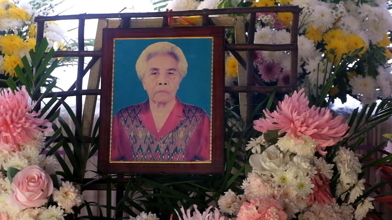ฌาปนกิจศพคุณยายอ่อน ศิริอามาตย์
