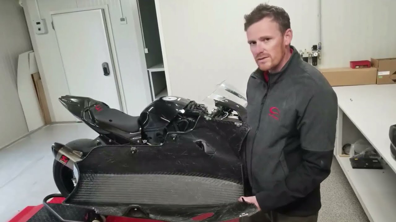2019/20 BMW S1000RR Carbonin Race Bodywork Install