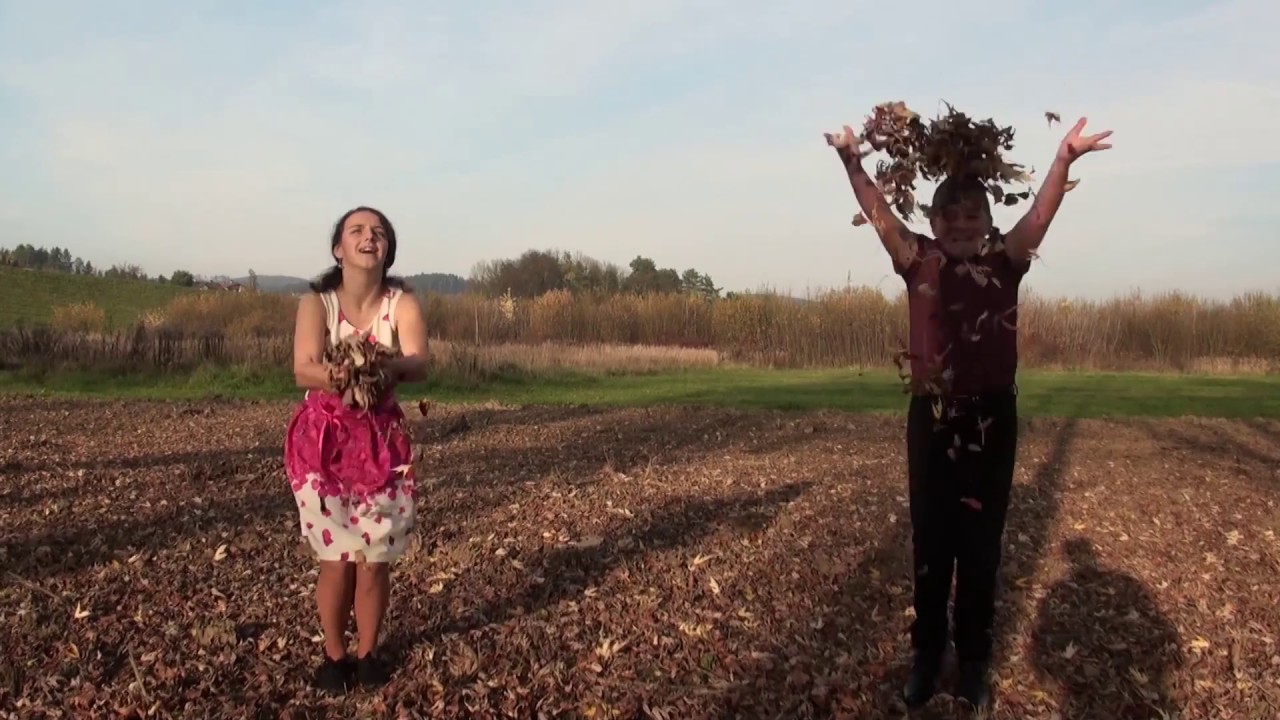 Eliška Drobčiarová - Babke a dedkovi [www.nbstudio.sk] [Official]
