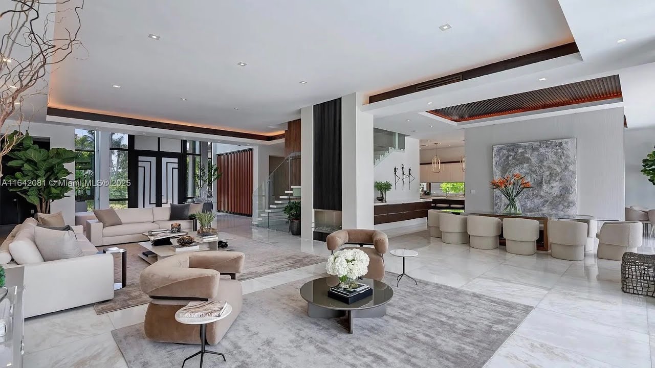 A Warm Contemporary Intercoastal Home in Bal Harbour FL #realestate #miamibeach #hometour