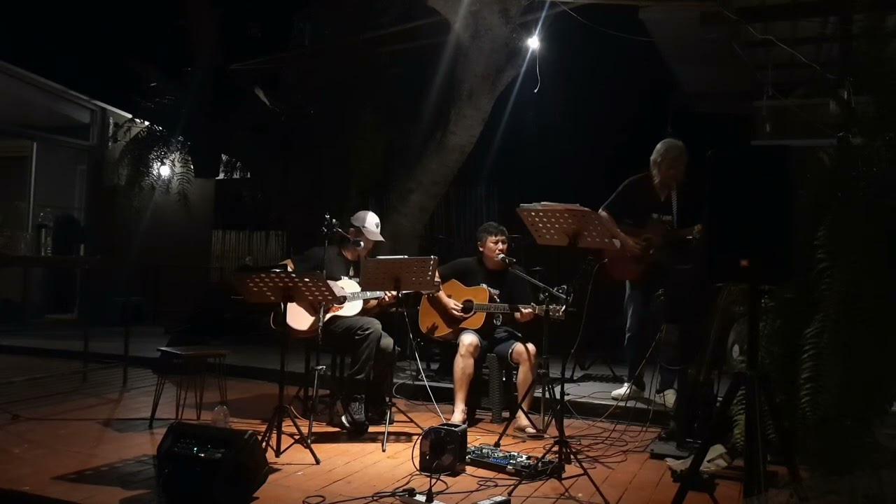 Nothing Else Matters - Metallica (cover by Jaew-Stang) acoustic version 