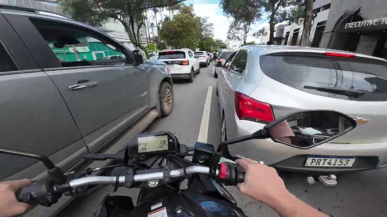 Esse motorista vai te derrubar