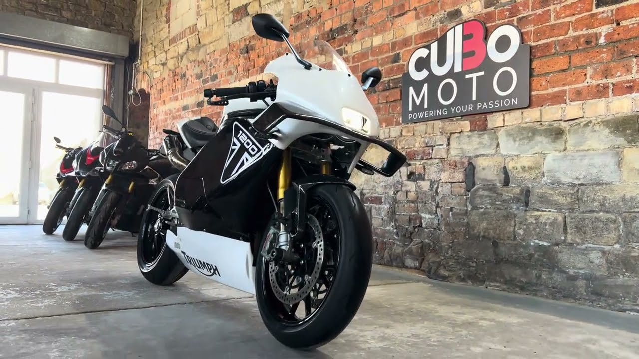 Triumph Speed Triple 1200 TR10APJ