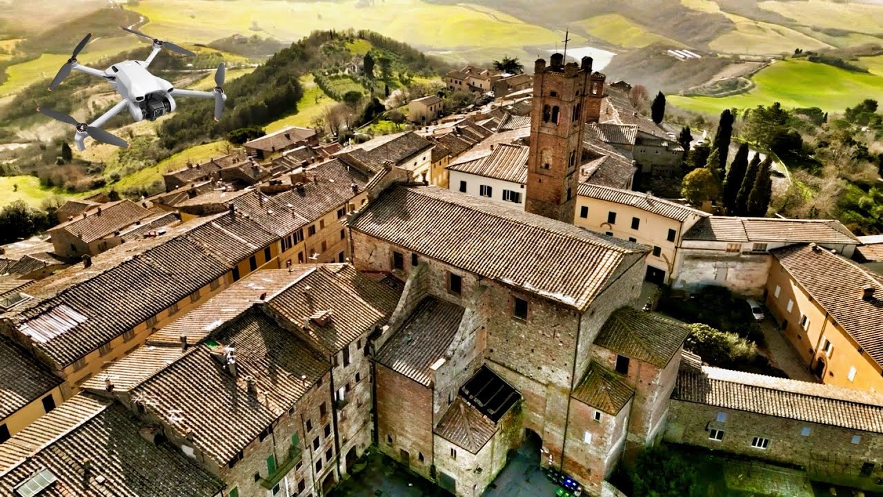 Borghi Toscana Radicondoli e castello Falsini