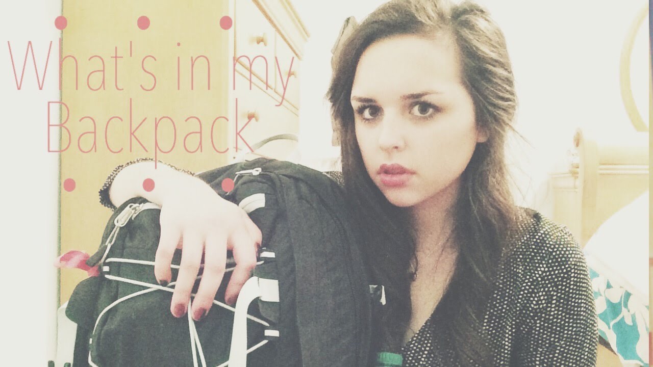 What's In My Backpack 2015!!