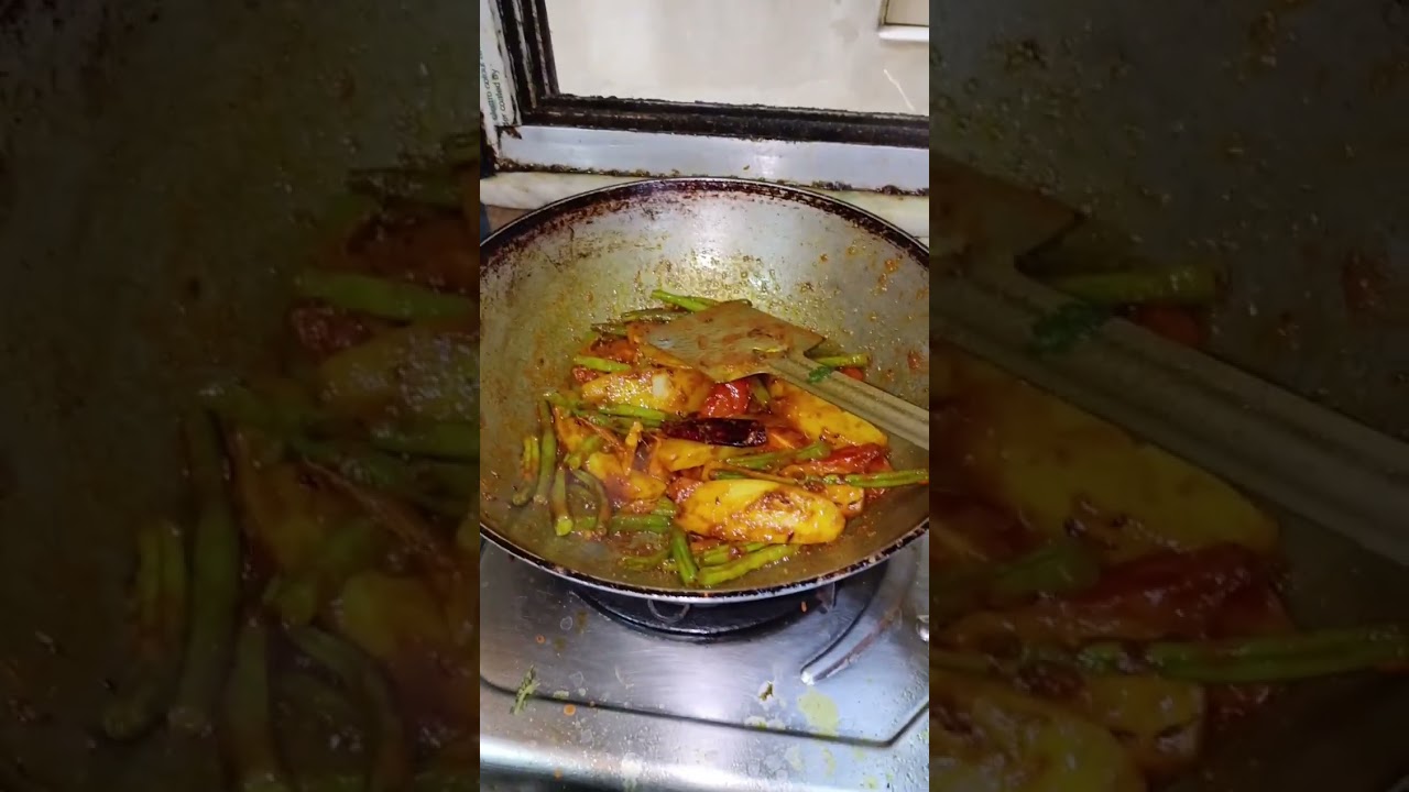 আলু দিয়ে শিং মাছের ঝোল