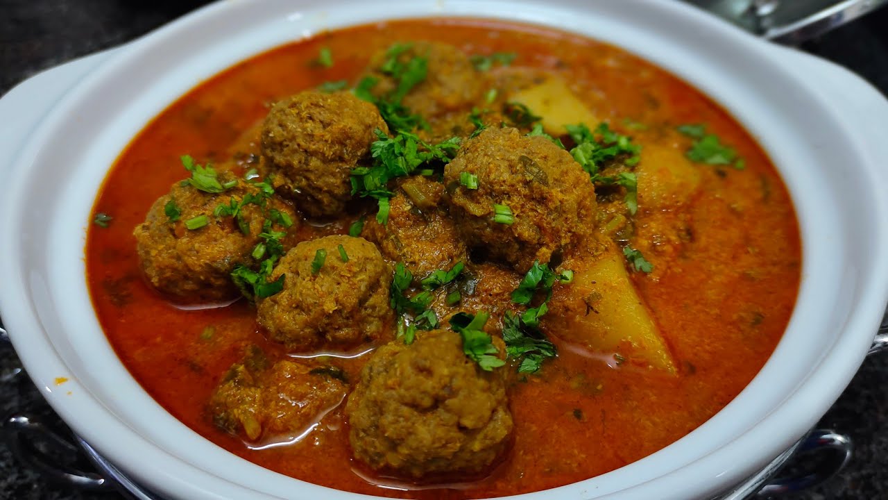Beef கோலா உருண்டை குழம்பு/ कुत्ते का साला/kufta recipe