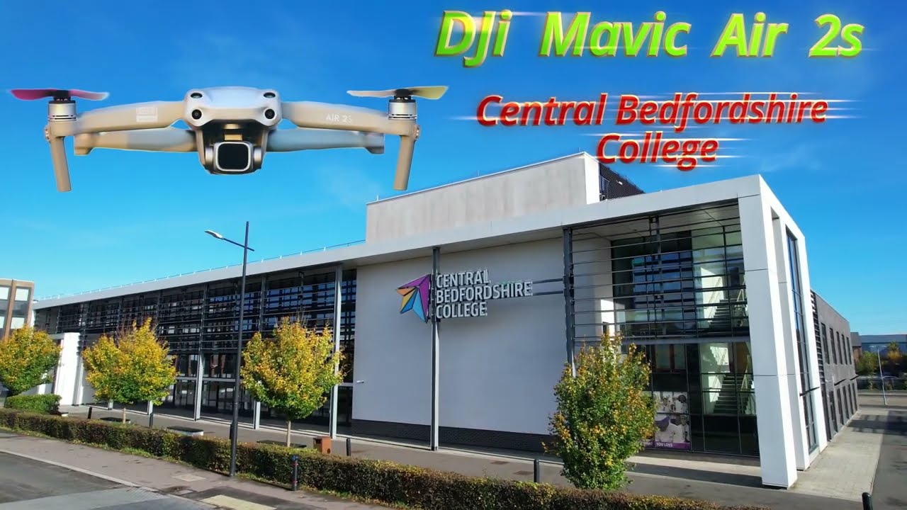 Central Bedfordshire College Dunstable Town of England  Aerial Footage 4k 30fps DJi Mavic Air 2s Dro