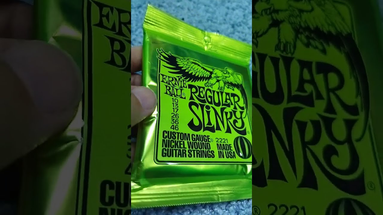 Оригинальные струны Ernie Ball,  сравнение их с подделкой.