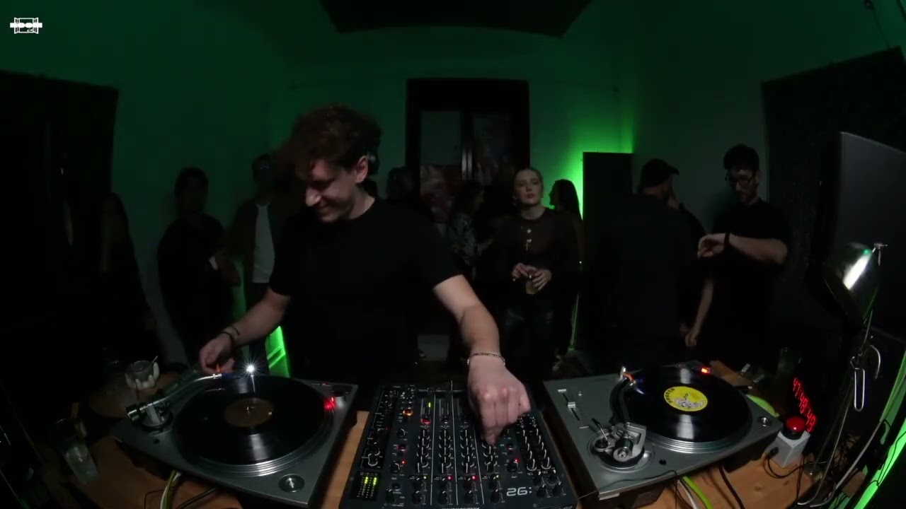 MANNAGGIA | ROOMSIX - Novembre 01/2025
