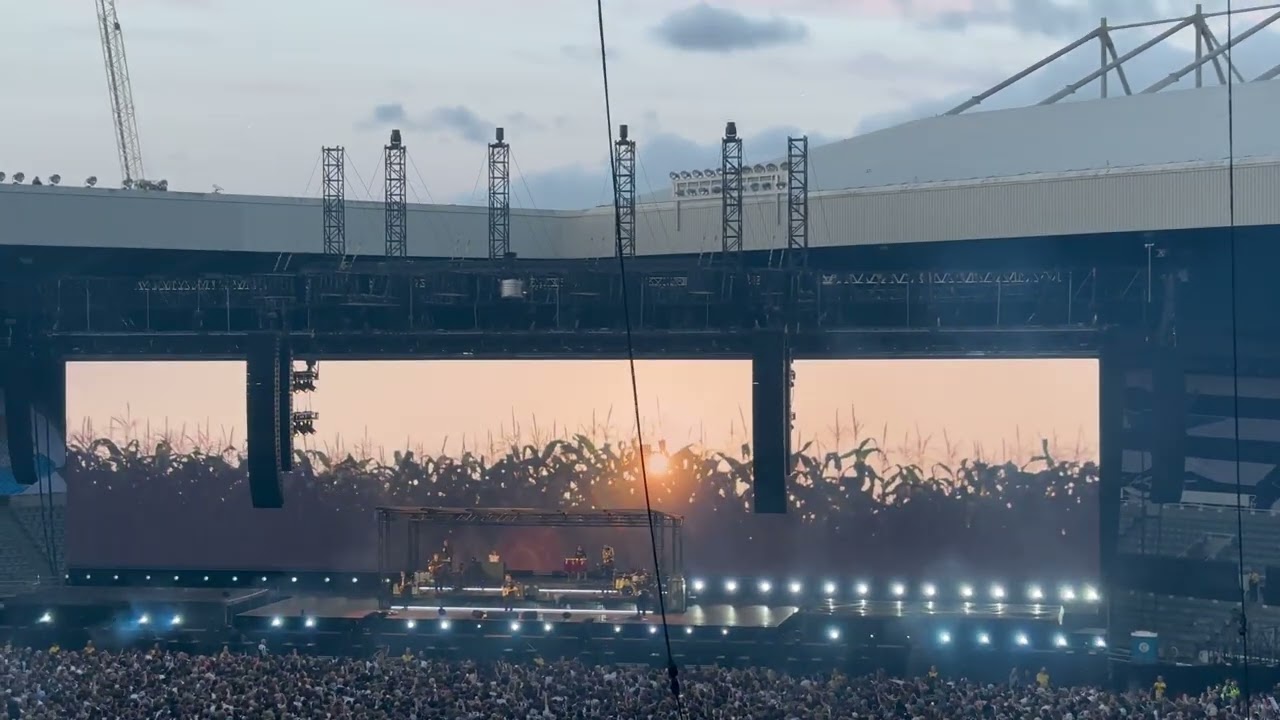 Sam Fender - Crumbling Empire (St James’ Park, Night 2, 14 June 2025)