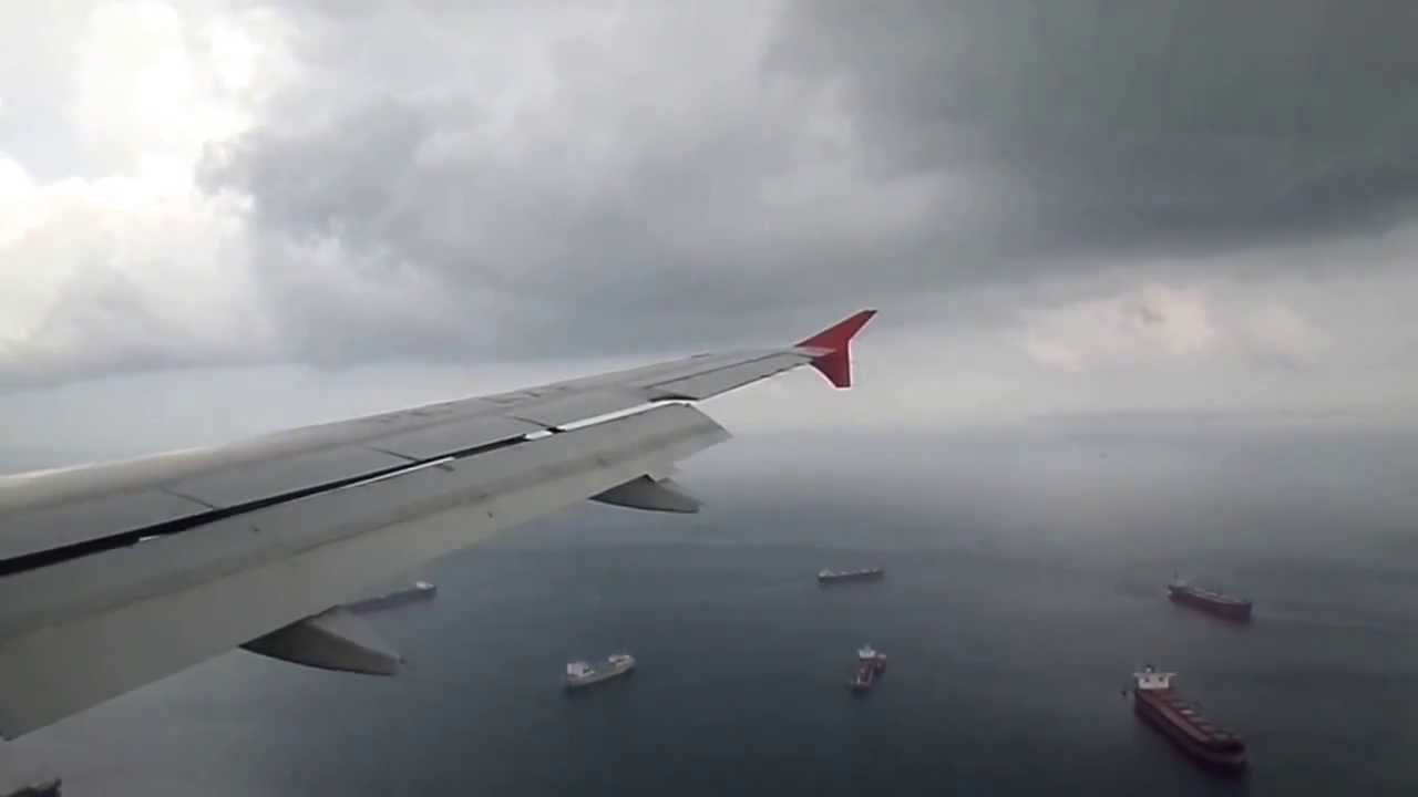 Indonesia Air Asia QZ8494 (Bali - Singapore) Landing