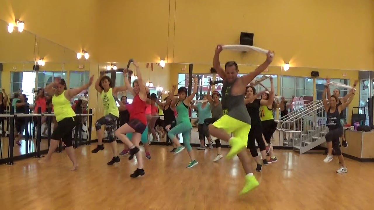 JOHN LAYSECA ZUMBA 