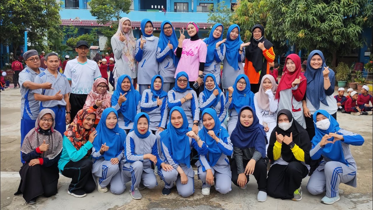 Senam Sabtu Sehat - SD Negeri 135 Palembang
