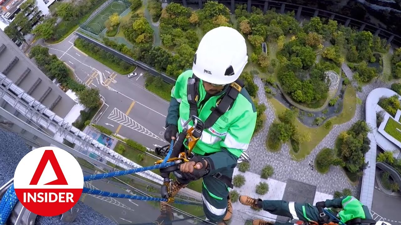 Risky Jobs: The Guys Who Hang Off High-Rise Buildings