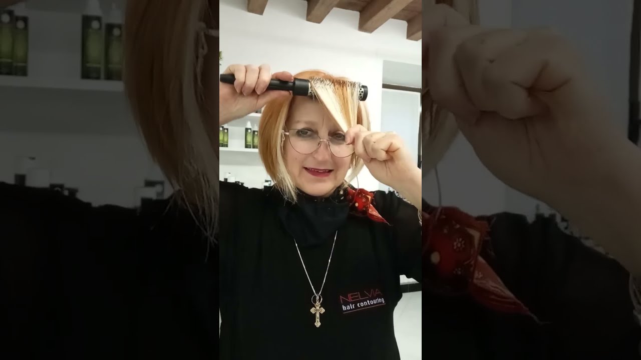 Frangia liscia come dal parrucchiere