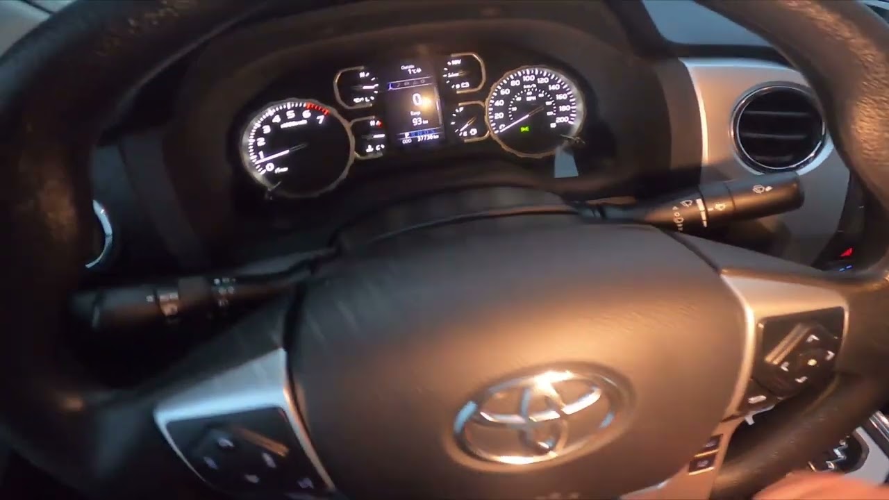 Как сбросить индикатор давления в шинах в Toyota Tundra II (2007 - настоящее время)
