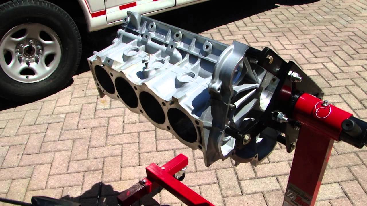 Land Rover V8 Liner Removal - Part 2