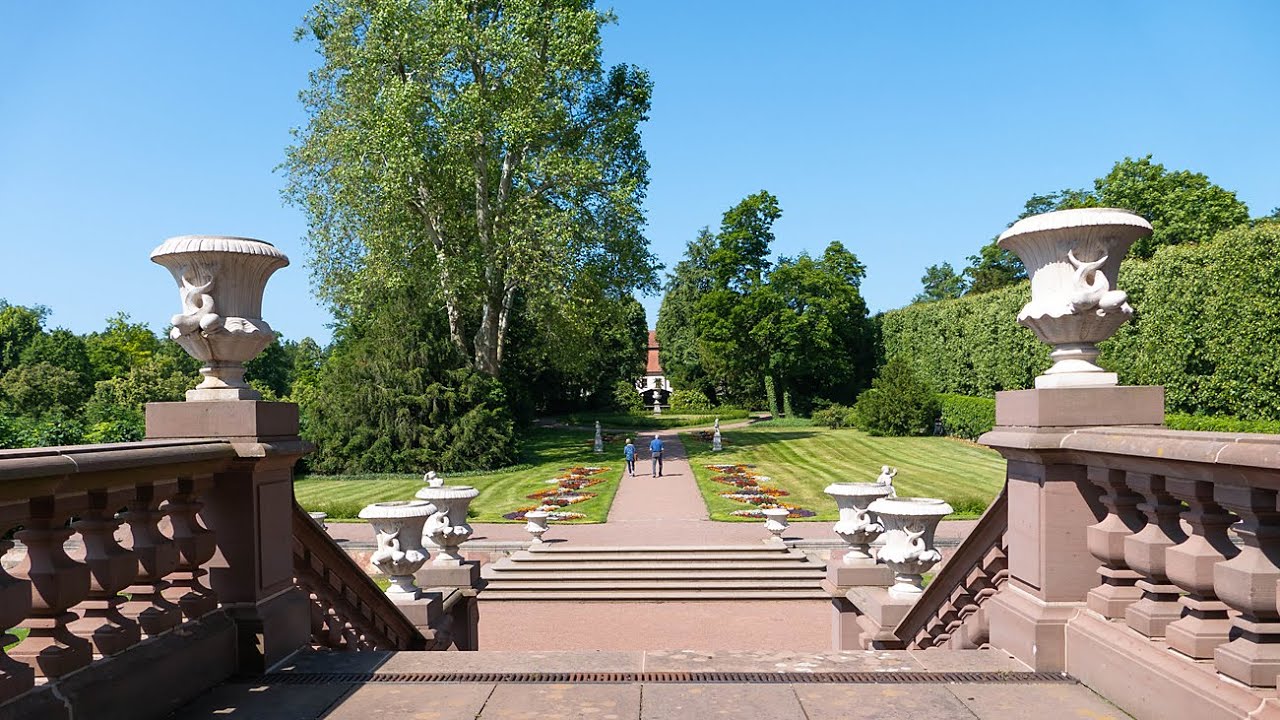 Schloss und Park Lichtenwalde