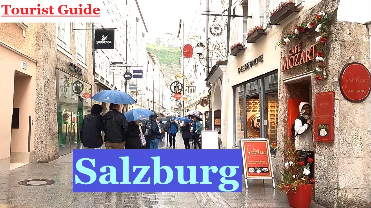 Salzburg walking tour in rain Stadtrundgang in Altstadt