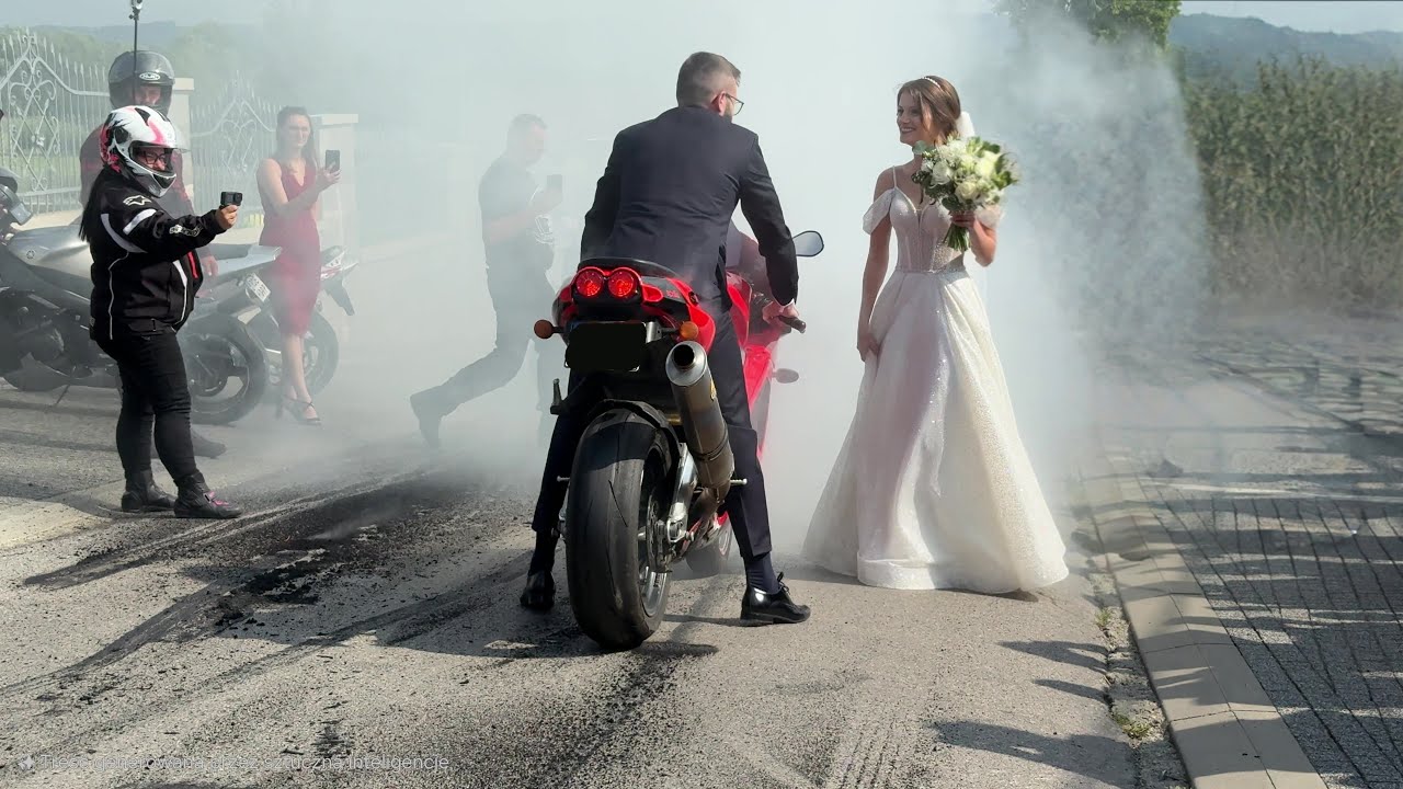 Obstawa motocyklowa ślubu Kasi i Bartka