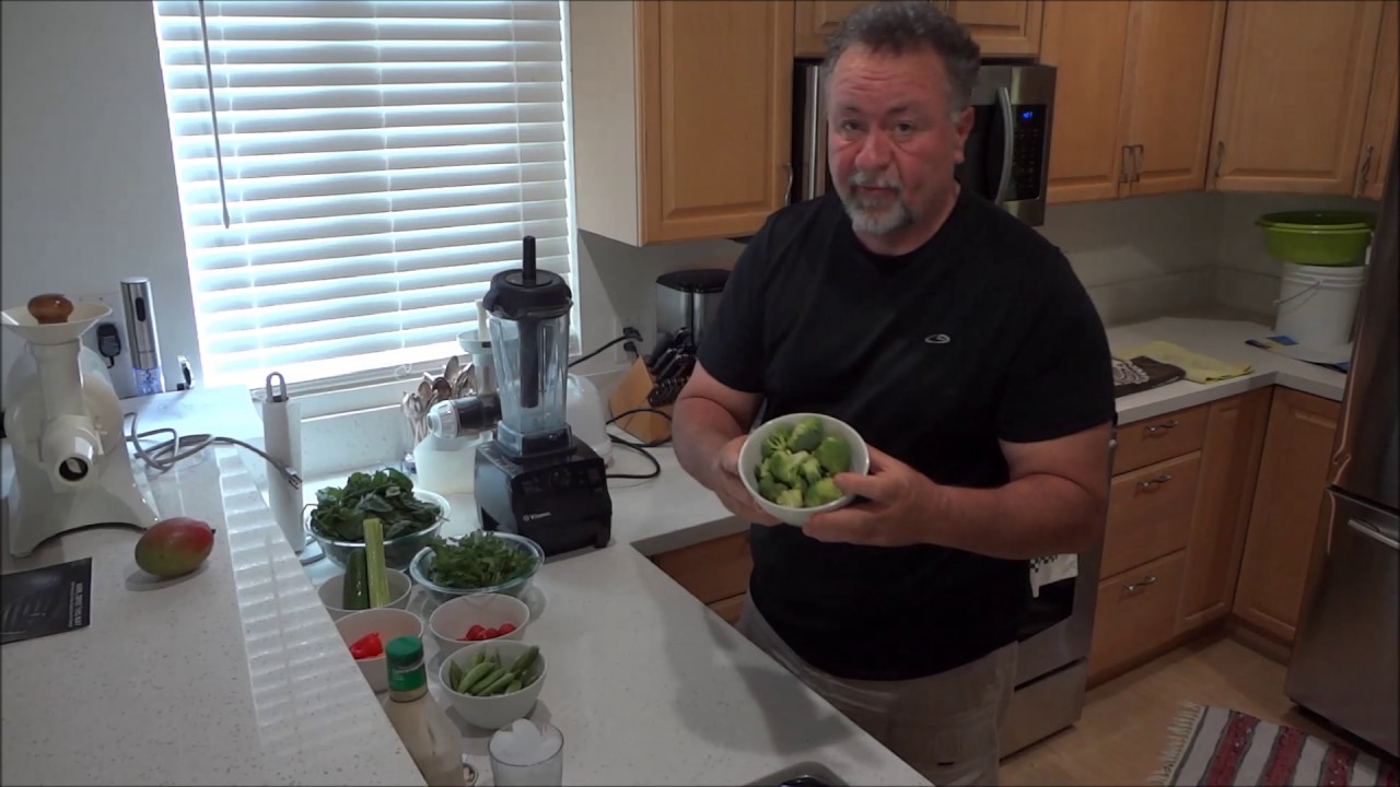 Vitamix -- Costco Veggie Mash Up (012)
