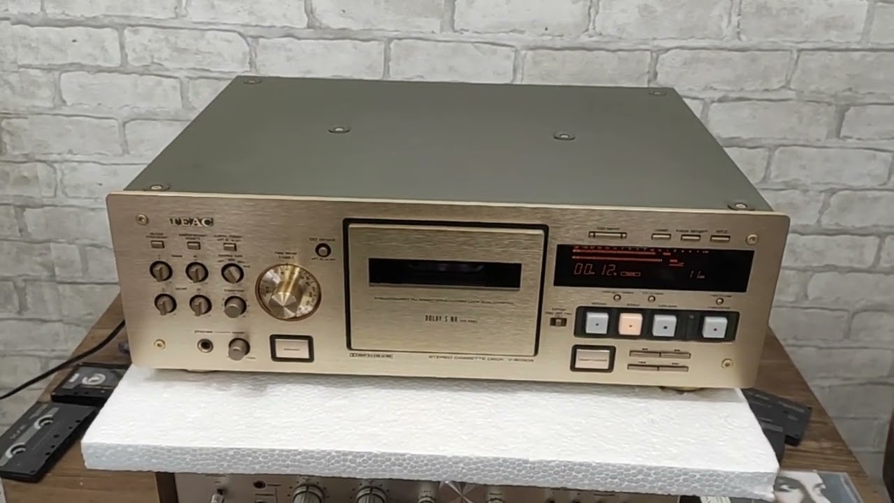 Teac v-8030s gold