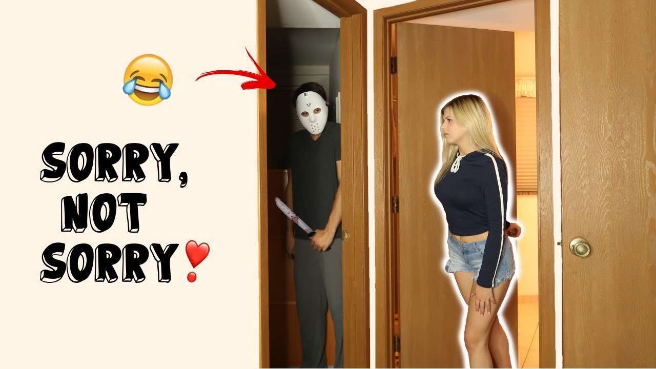 SCARING THE CRAP OUT OF MY GIRLFRIEND COMPILATION!! *SCARE CAM*