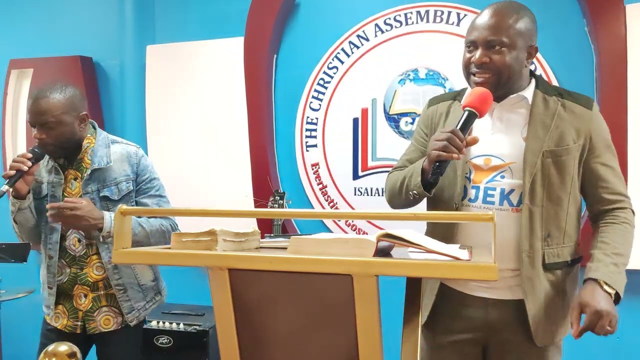 Cross Over : YOU ARE NOT ALONE 